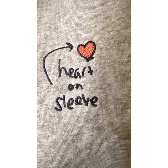 Bloomingdale's Bloomie's XS Novelty Gray Embroidered Graphics Sweatshirt - Picture 5 of 9